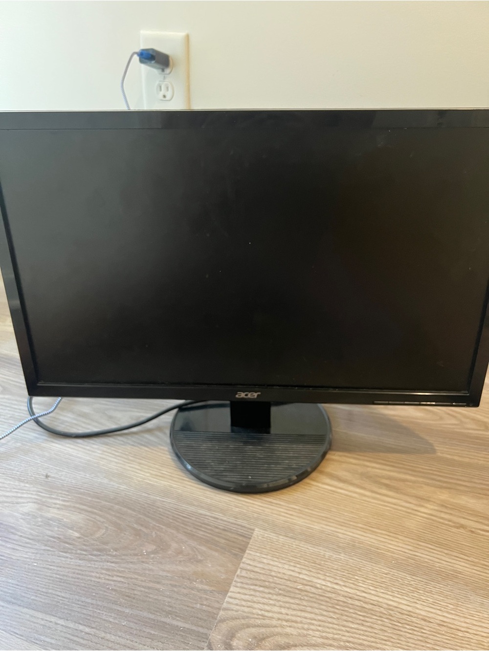 Acer Black Computer Monitor with Round Base